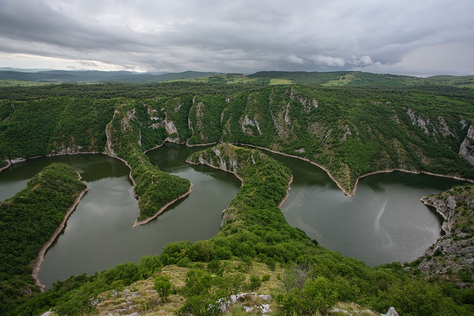 Каньон реки Увац Сербия фото
