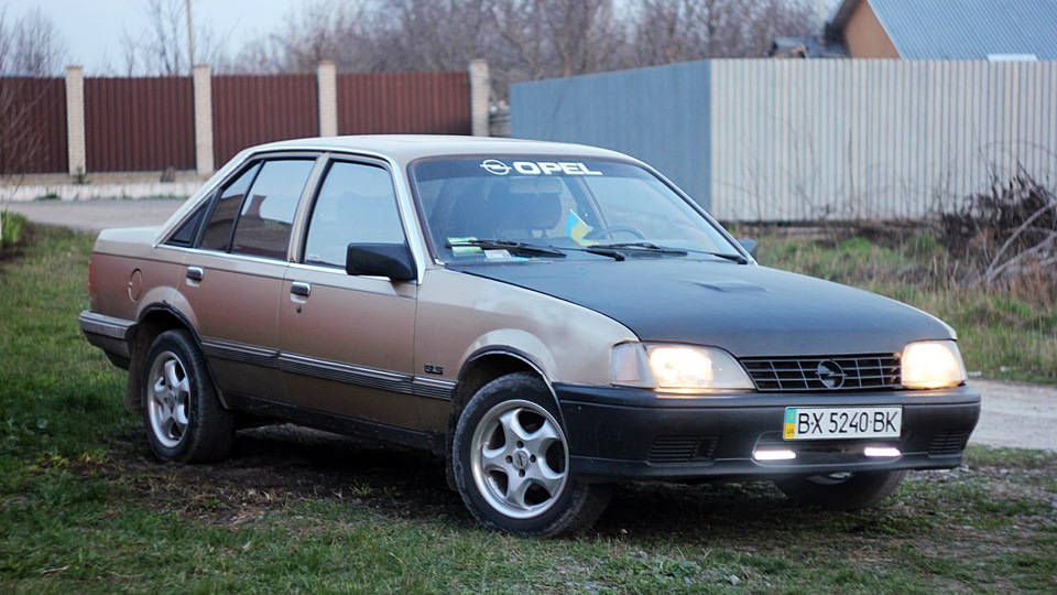 Opel Omega A Caravan Opel Rekord E