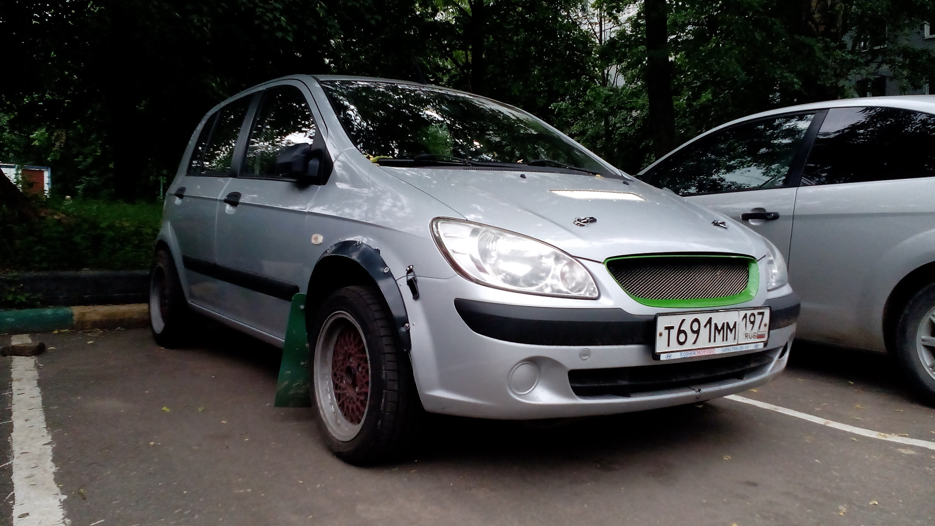 Get Naked Hyundai Getz Drive