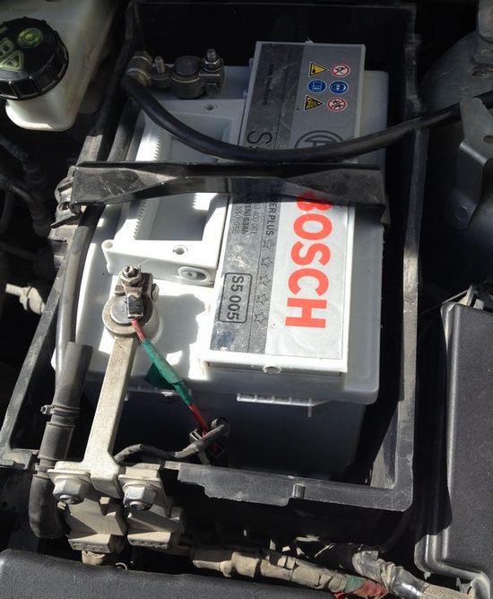 Volvo Auxiliary Battery Replacement