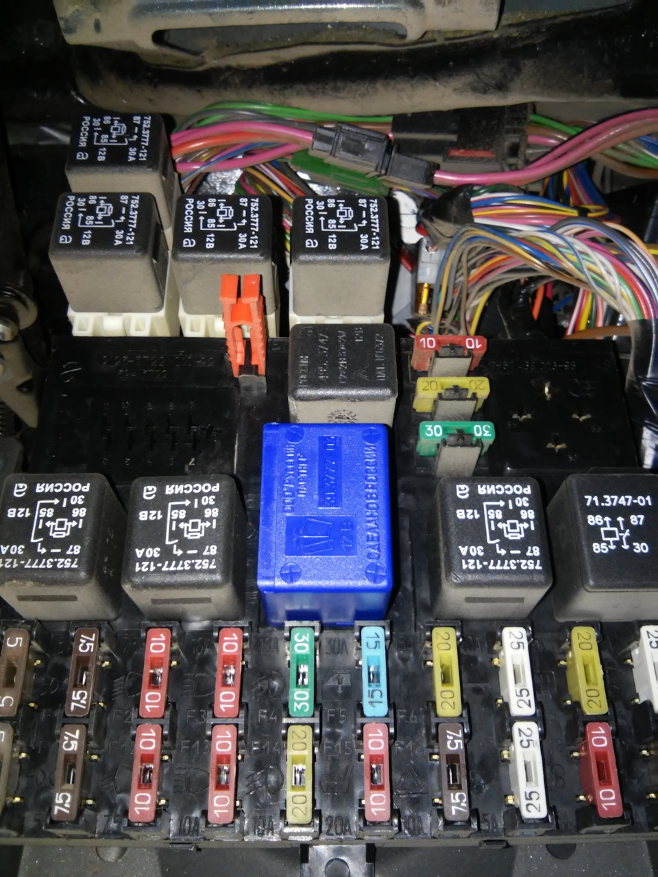 Реле Бензонасоса Нива Шевроле Где Находится Фото – Telegraph