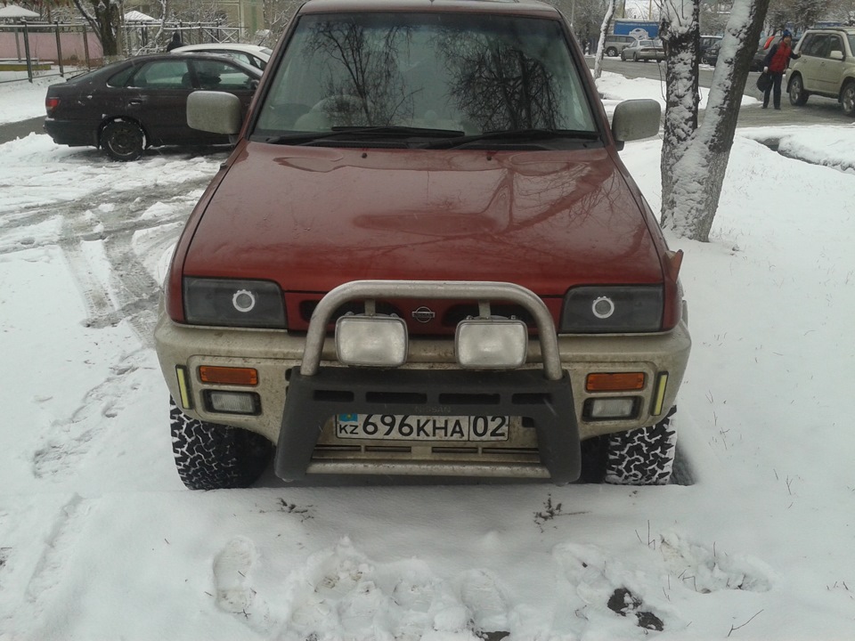 Имплантация новых глаз Nissan Mistral 2 7 л 1995 года тюнинг DRIVE2