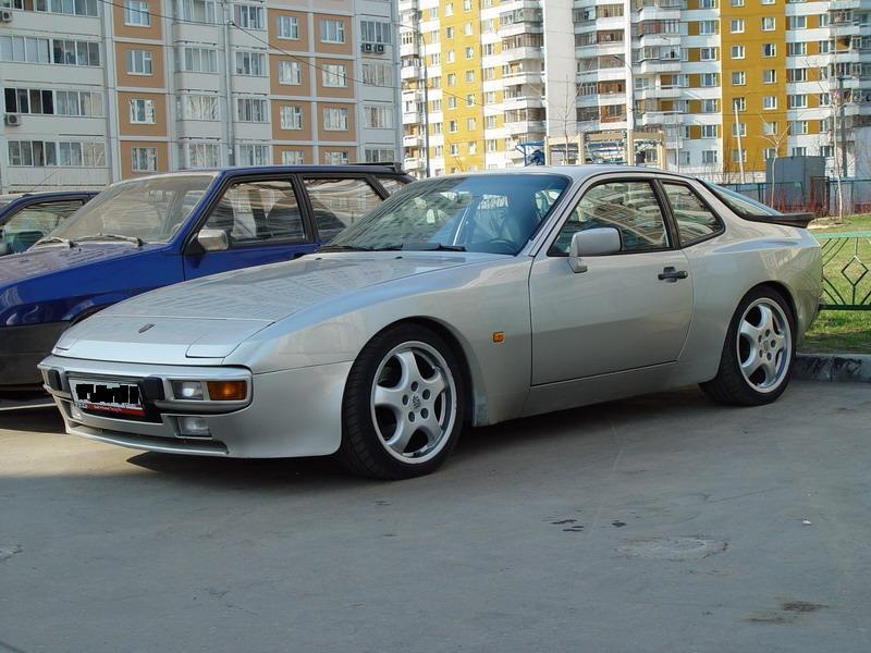 Porsche 944 Tires