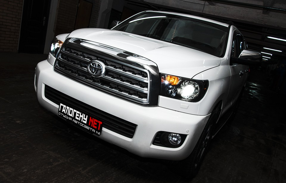 Toyota Sequoia Ii Hella R