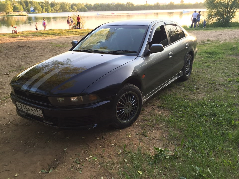 Поездка на природу Mitsubishi Galant 8G 2 л 2000 года просто