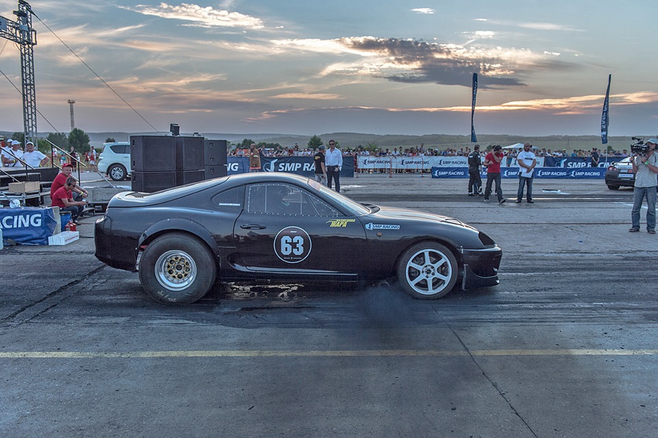 Mellow yellow drag racing