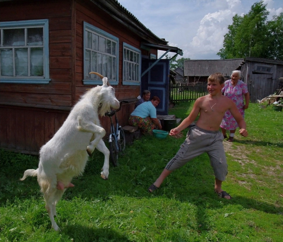 Мужик с козой