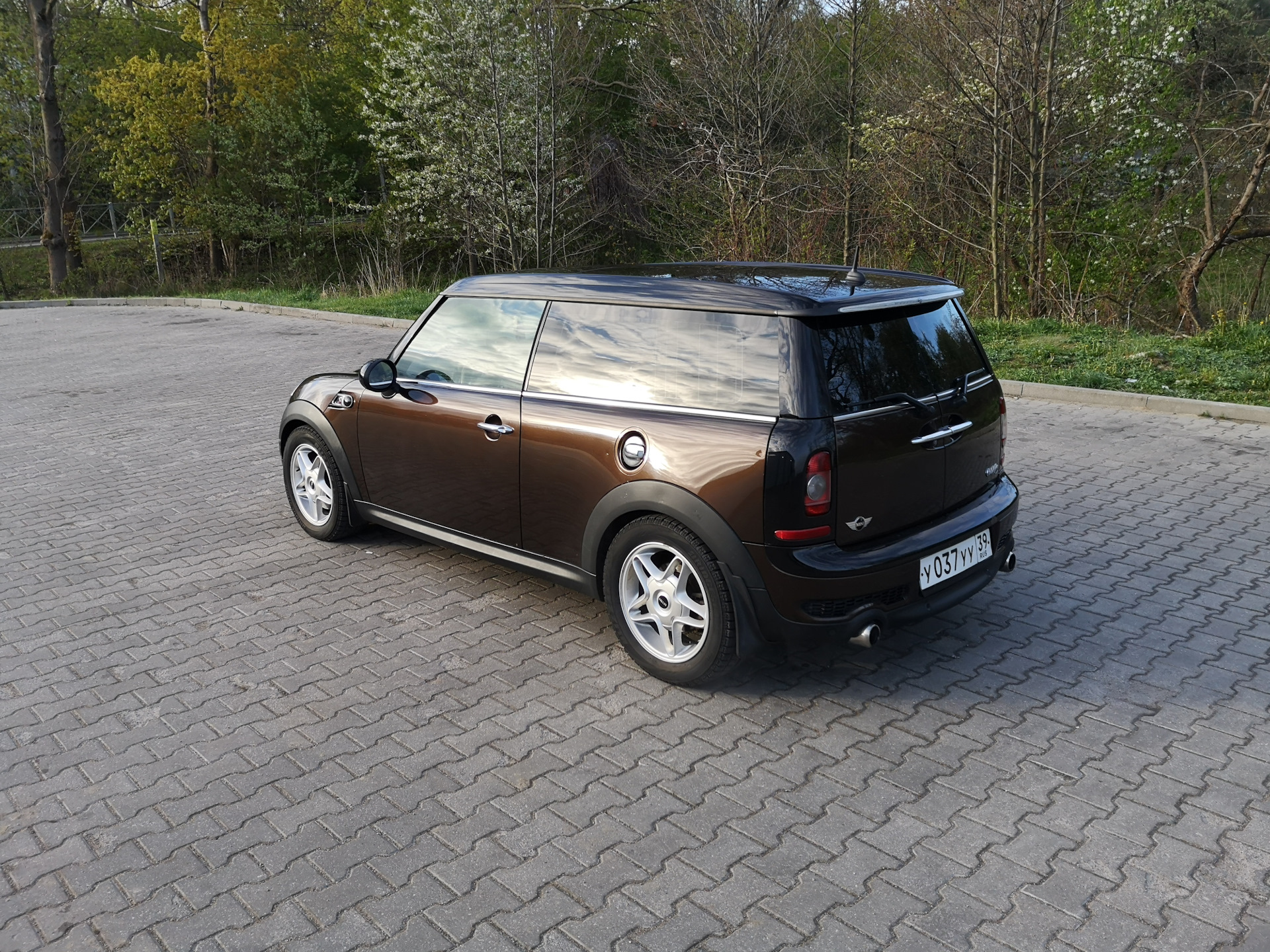 16 Фото Миника MINI Clubman S 1G 1 6 л 2008 года фотография