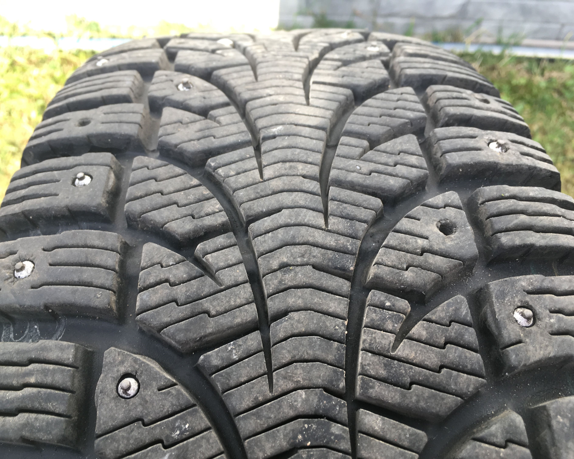 Зимние шины Goodyear UltraGrip Ice 2 Volvo V50 2 л 2012 года шины