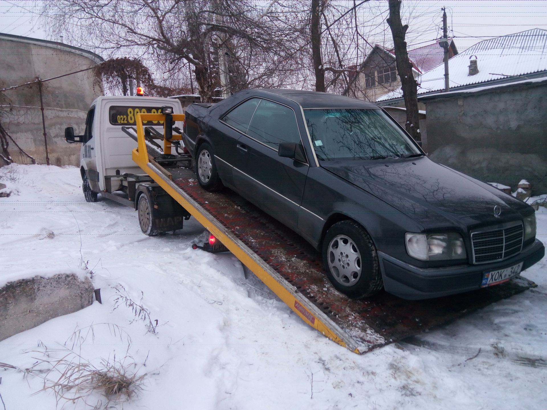 Было круто Mercedes Benz E Class Coupe C124 2 2 л 1994 года