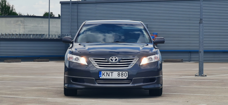 Toyota Camry Hybrid Xv