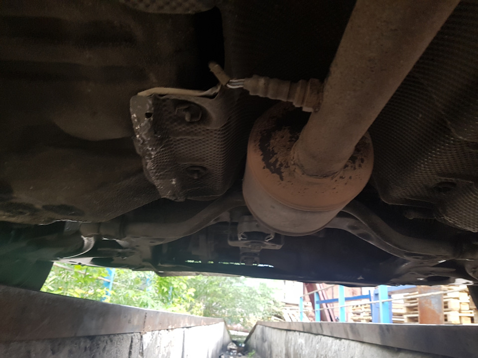 Катализатор Рено Логан Фото — Картинки фотографии