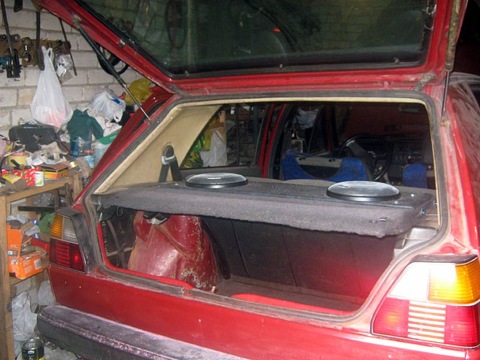 Полка багажника от Ford Scorpio