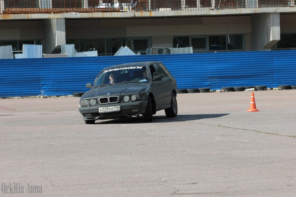 ad4834u-960.jpg