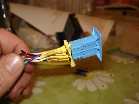 b4e0f28s-480.jpg