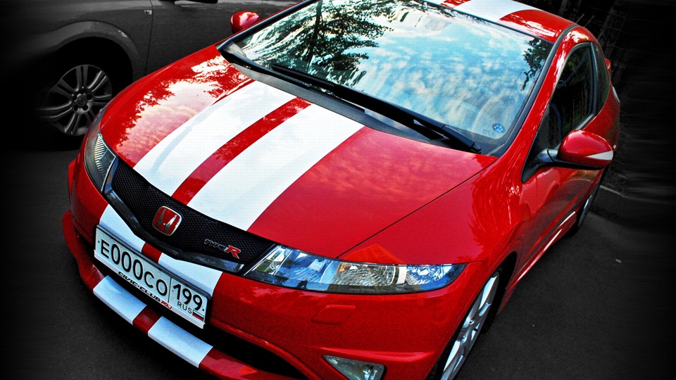 Виниловые полосы на авто Виниловые полосы на авто