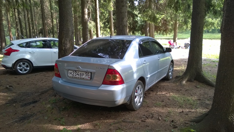 Скатались в лес на шашлыки Toyota Corolla 120 1 4 л 2005 года