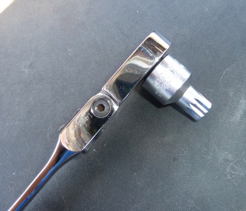 e5cf928s-480.jpg