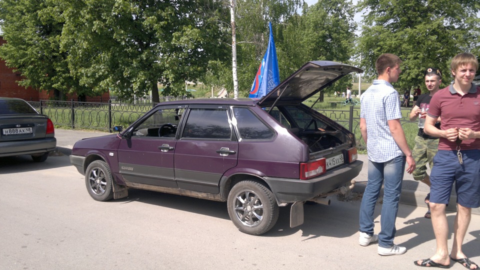 В нашем городе был организован автопробег посвящнный Великой Победе во