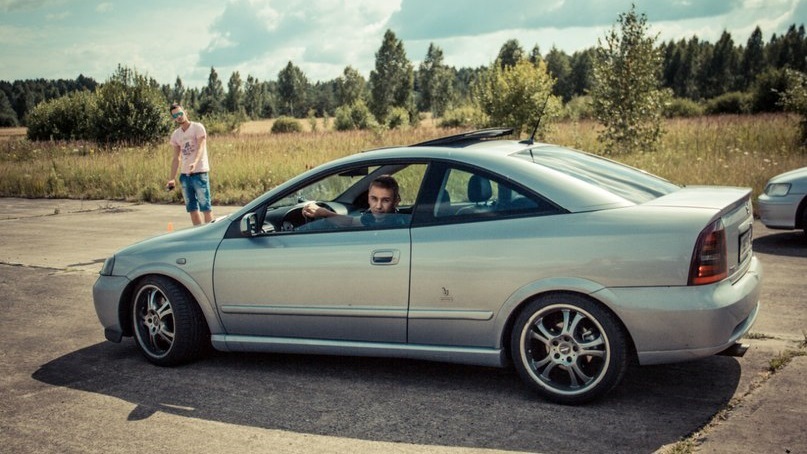 Двигатель на opel astra f Двигатель на opel astra f