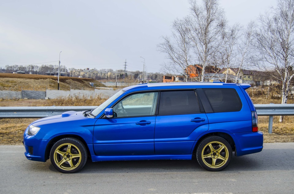 Переобулся на лето ADVAN RC 2 Subaru Forester SG 2 л 2006 года