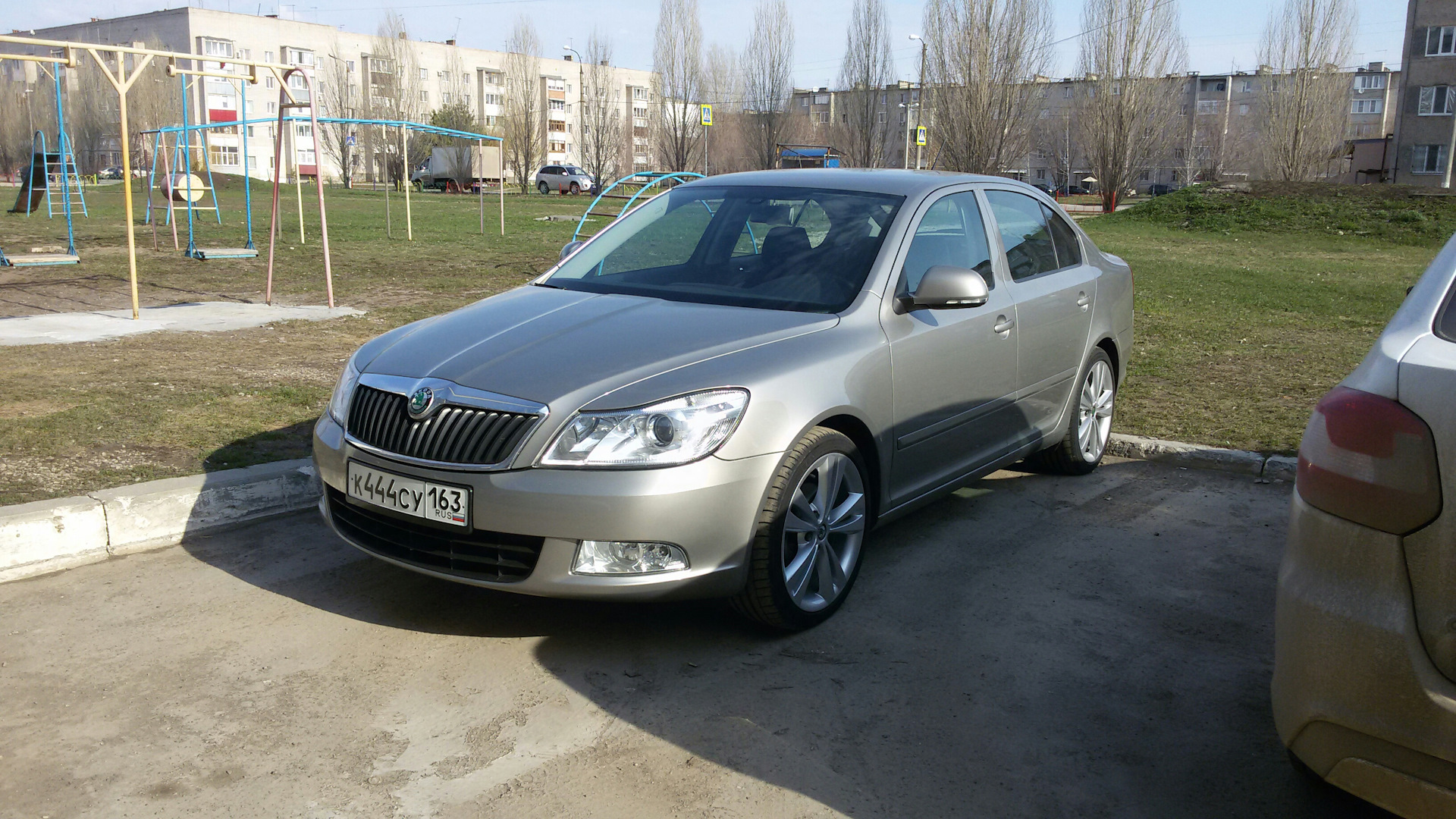 Летние колёса Skoda Octavia A5 Mk2 1 8 л 2011 года колёсные диски