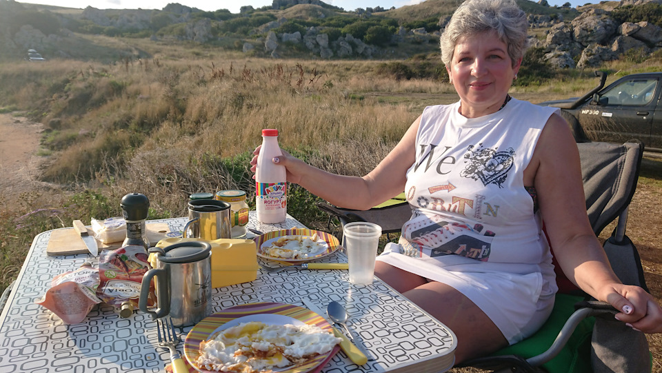 Завтраки … — Nissan NP300