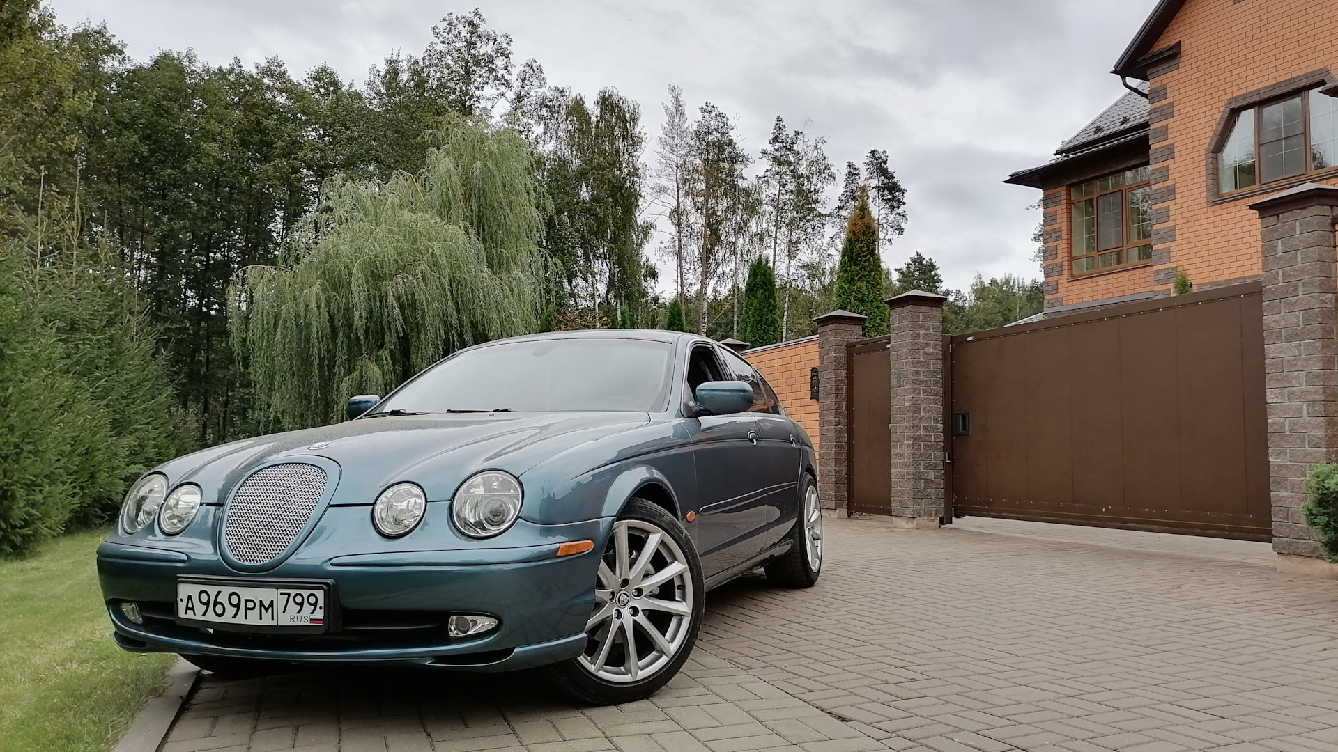 Jaguar S-Type 3.0 бензиновый 1999 | Баба яга на DRIVE2