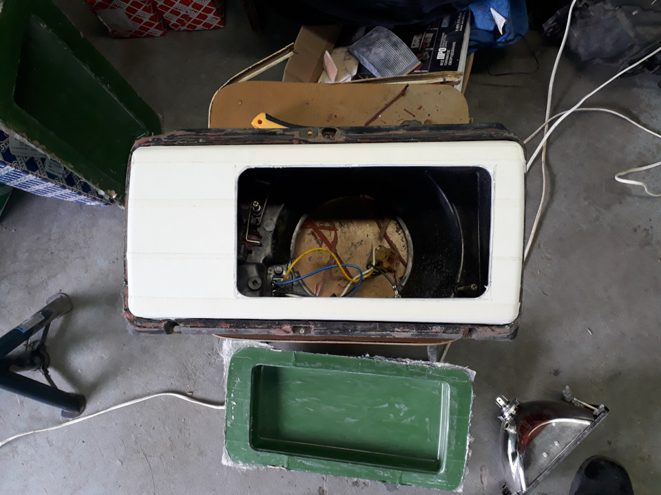 Воздухозаборник в фару ВАЗ 2104, 2105, 2107 — Lada 21043, 1,7 л, 1998 ...