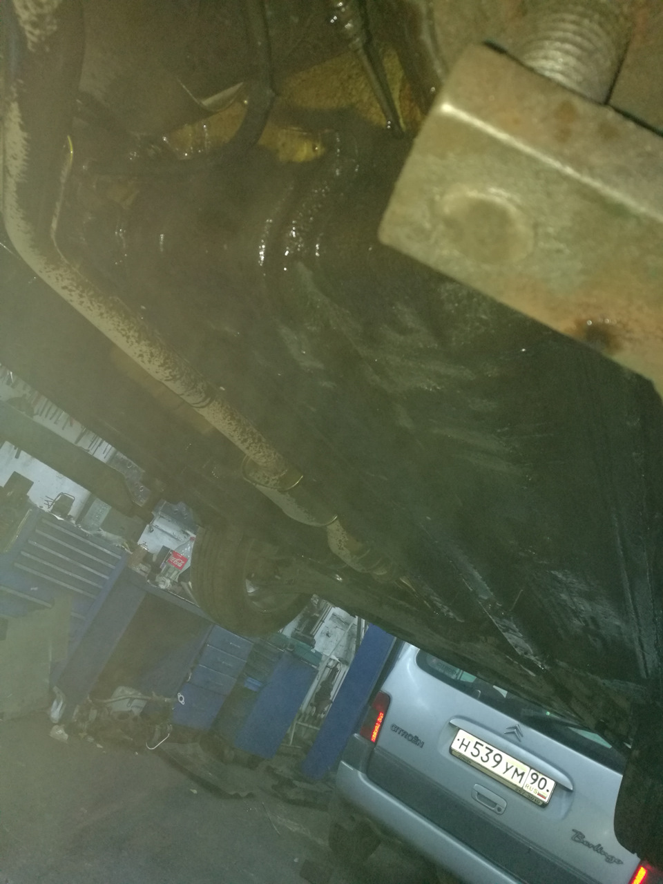 Антикор днища — Hyundai Solaris, 1,6 л, 2011 года | своими руками | DRIVE2