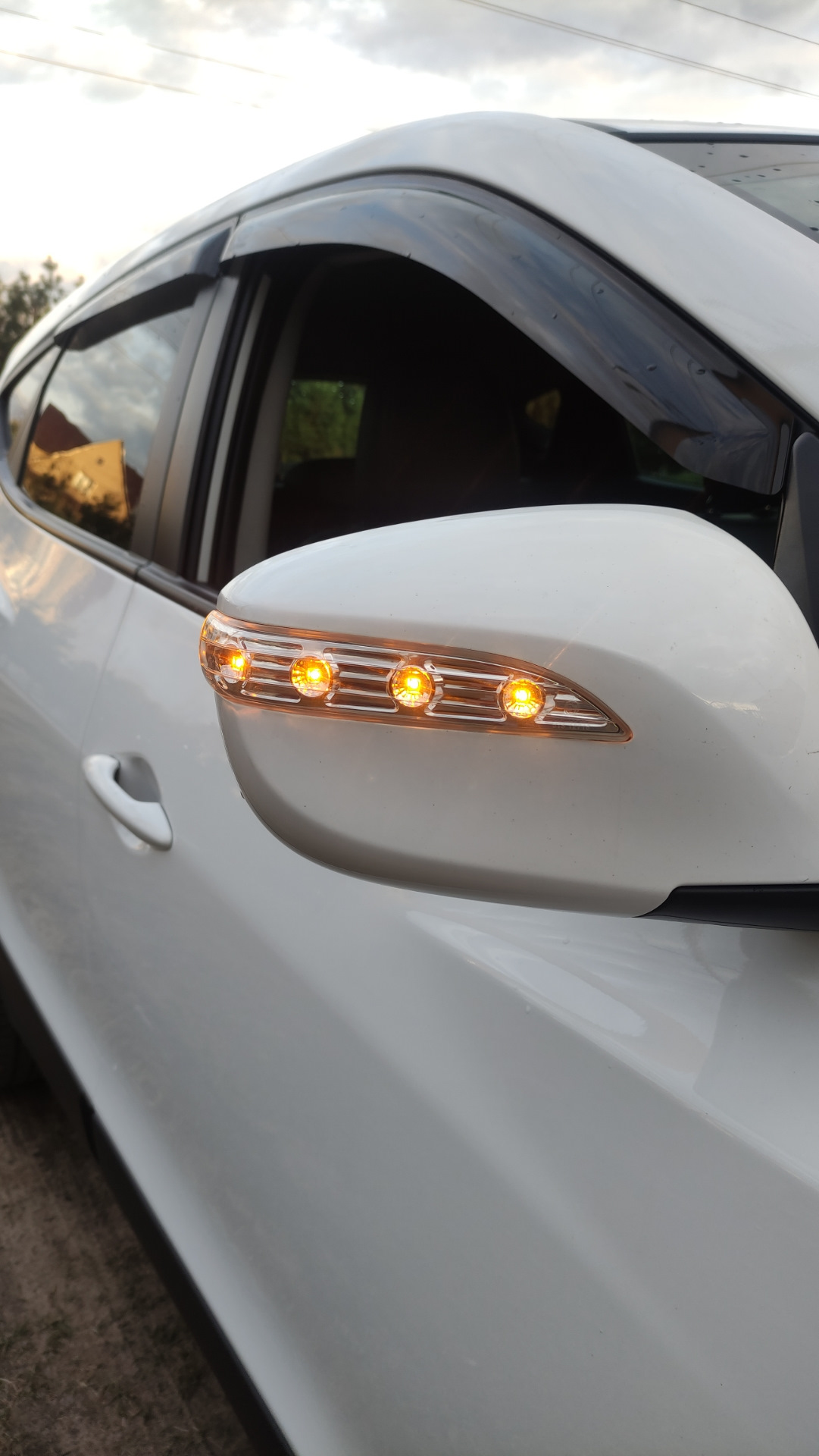 Повторитель поворота — Hyundai ix35, 2 л, 2015 года | своими руками ...