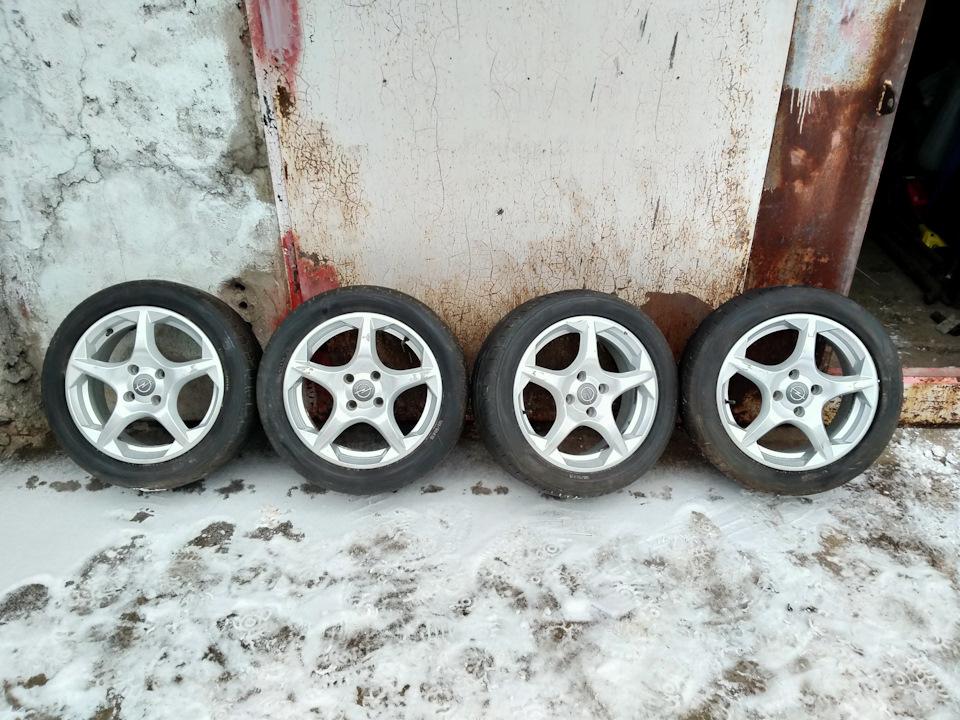 Литые диски Toyo 6Jx15 ET38 4x100 на Opel Astra F. Б/у | 20 000 ₽ в ...