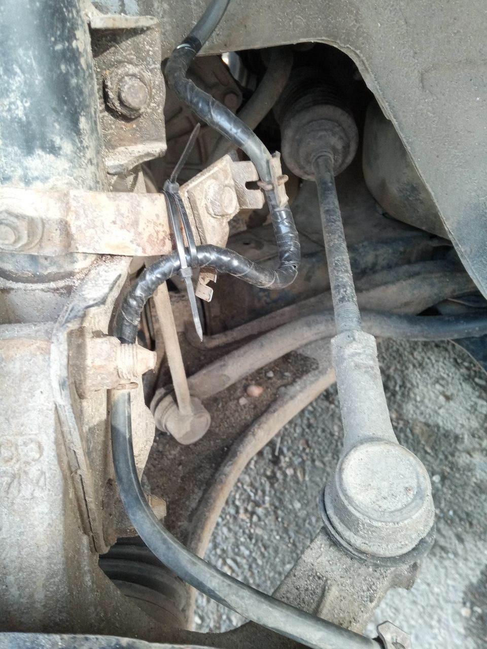 простой ремонт провода датчика АБС — Mitsubishi Space Wagon (3G), 2,4 л ...