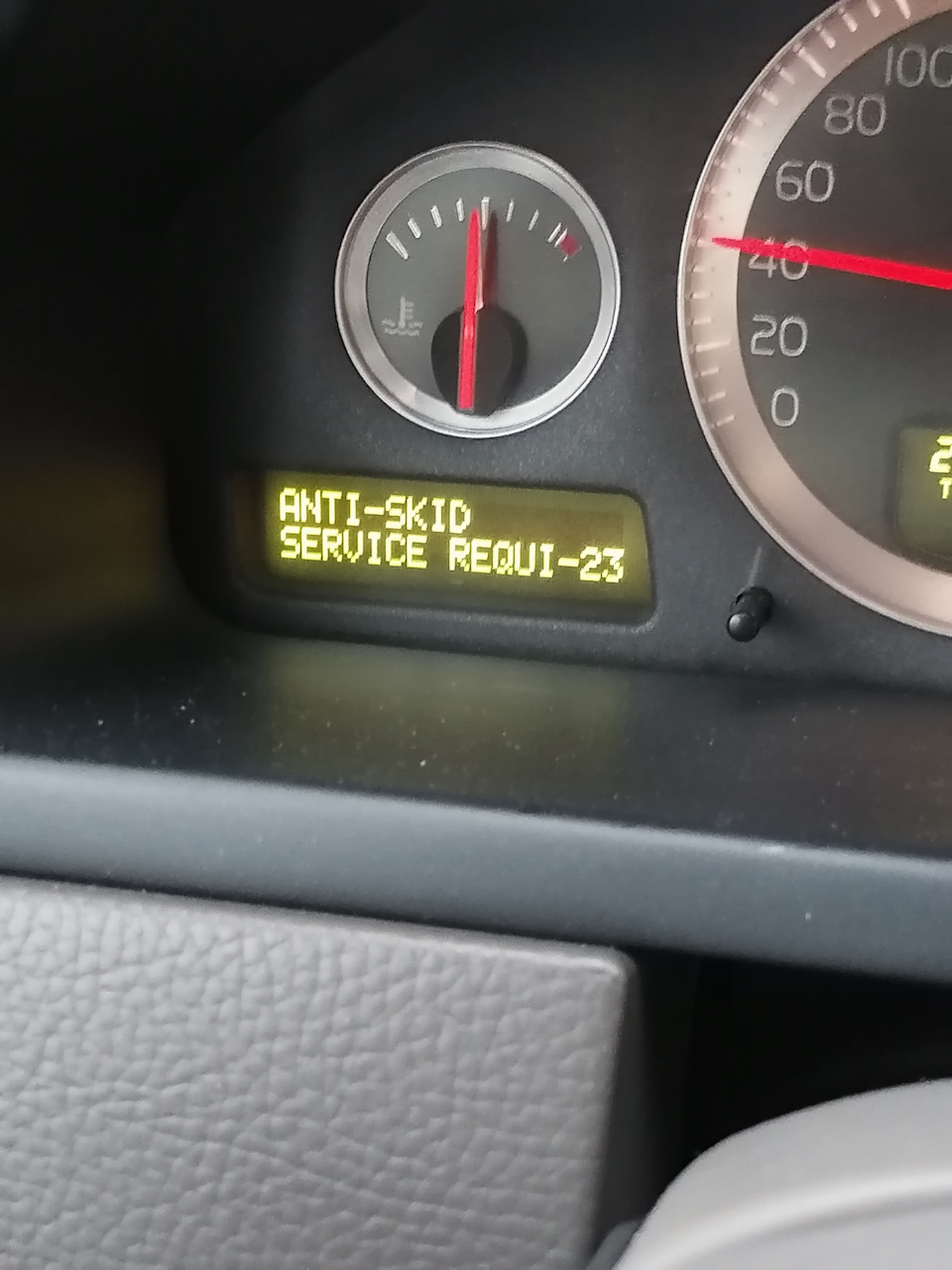 Датчик sas — Volvo XC90 (1G), 2,5 л, 2007 года | поломка | DRIVE2