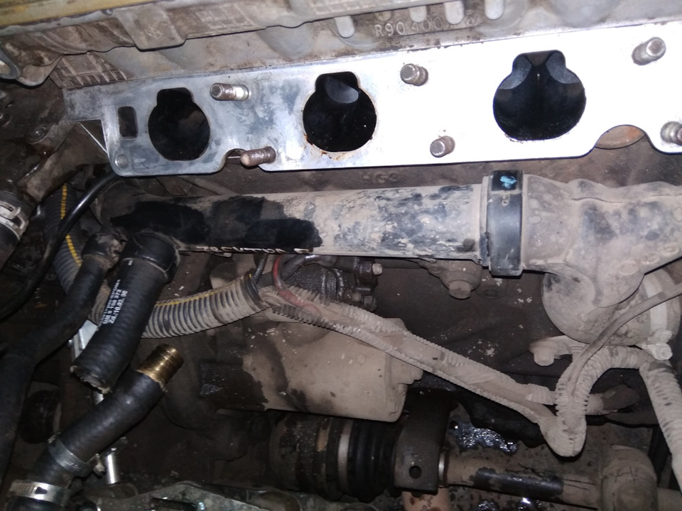 Запуск. Специфический запах. Пар из под капота. Приехали)) (Хелп ...