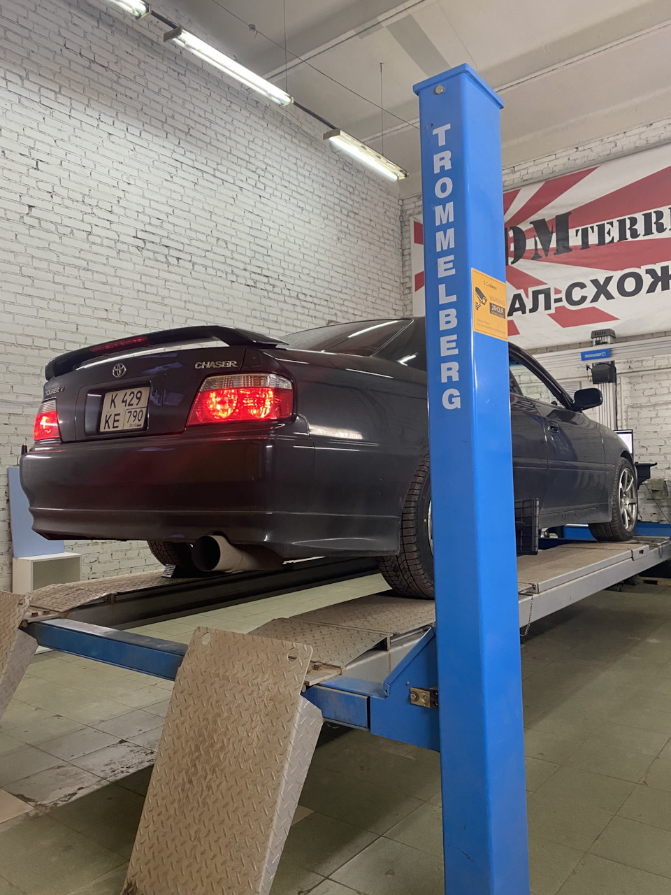 Замена карданчика рулевого вала — Toyota Chaser (100), 2,5 л, 1999 года ...