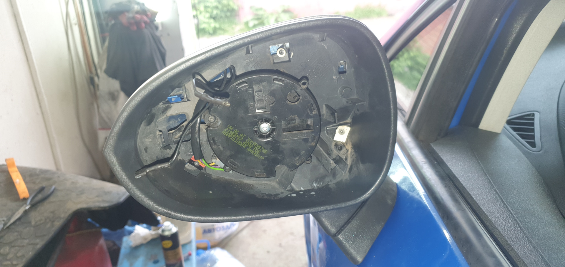 Ремонт электропривода зеркал — SEAT Leon (Mk II), 1,8 л, 2012 года ...