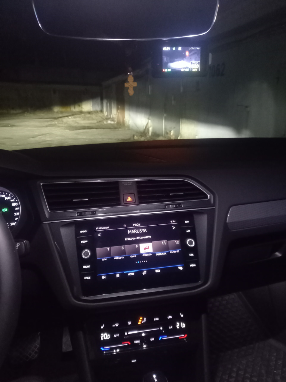 Скрытое подключение видеорегистратора — Volkswagen Tiguan (2G), 1,4 л ...