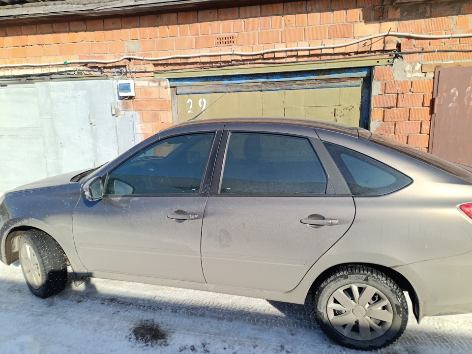 Автошторки esco на гранту — Lada Гранта Лифтбек (2G), 1,6 л, 2022 года ...