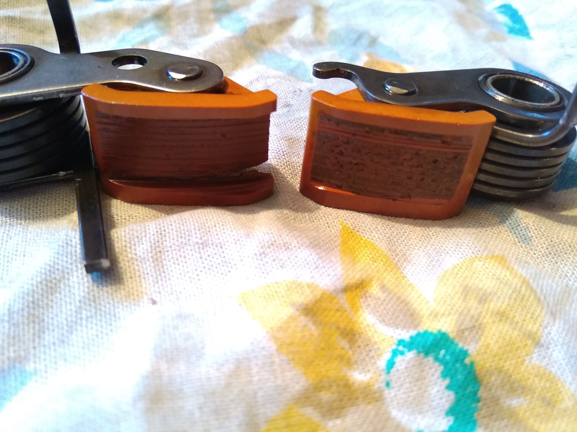 Башмак натяжителя 2101. Замена башмаков. Замена башмаков. Башмак цепи ваз 2107. Замена башмаков.