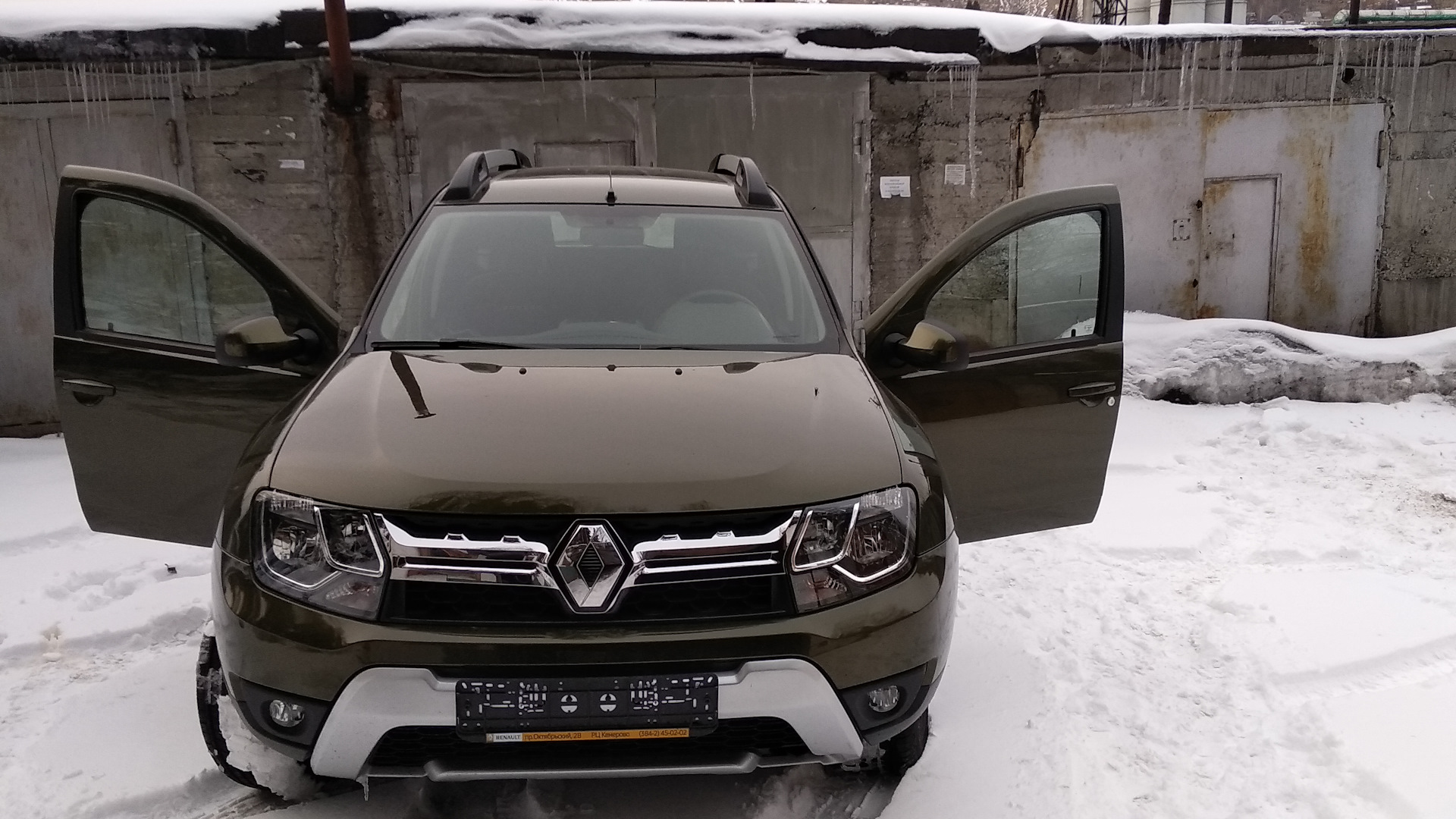 Renault Duster (1G) 2.0 бензиновый 2019 | Drive, 4WD. АКПП, Хаки на DRIVE2