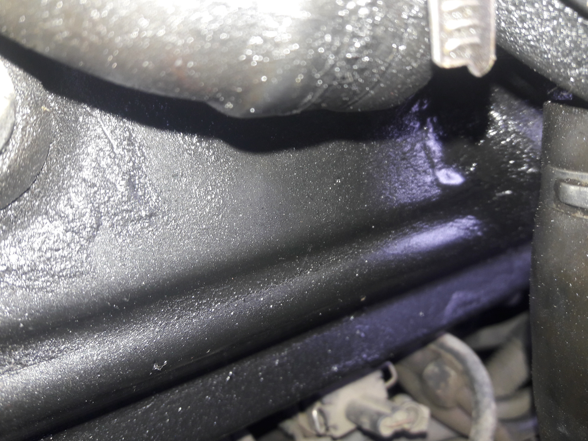 замена клапана картерных газов + замена прокладки — Volkswagen ...