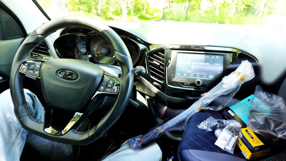 ПОЙМАЛ ПОСЫЛКУ ДЛЯ ВЕСТУЛИ — Lada Vesta SW Cross (1G), 1,8 л, 2018 года ...