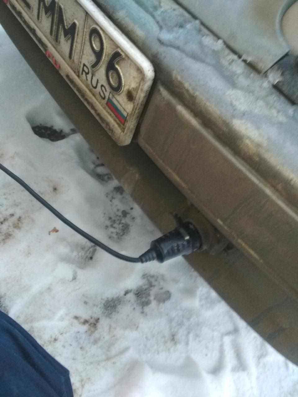 Как зарядить аккумулятор зимой не снимая его. — Lada 2114, 1,6 л, 2004 ...