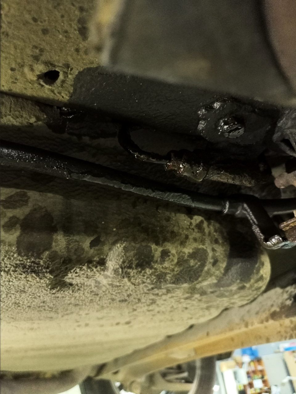 Лопнула тормозная трубка — KIA Cerato (2G), 1,6 л, 2010 года | поломка ...