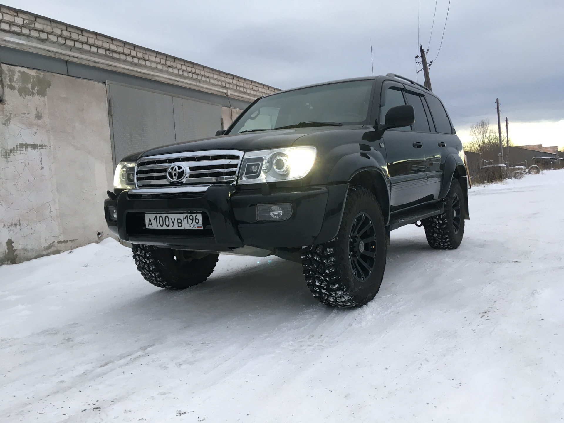 Снятие, чистка бензобака! — Toyota Land Cruiser 100, 4,2 л, 2007 года |  своими руками | DRIVE2