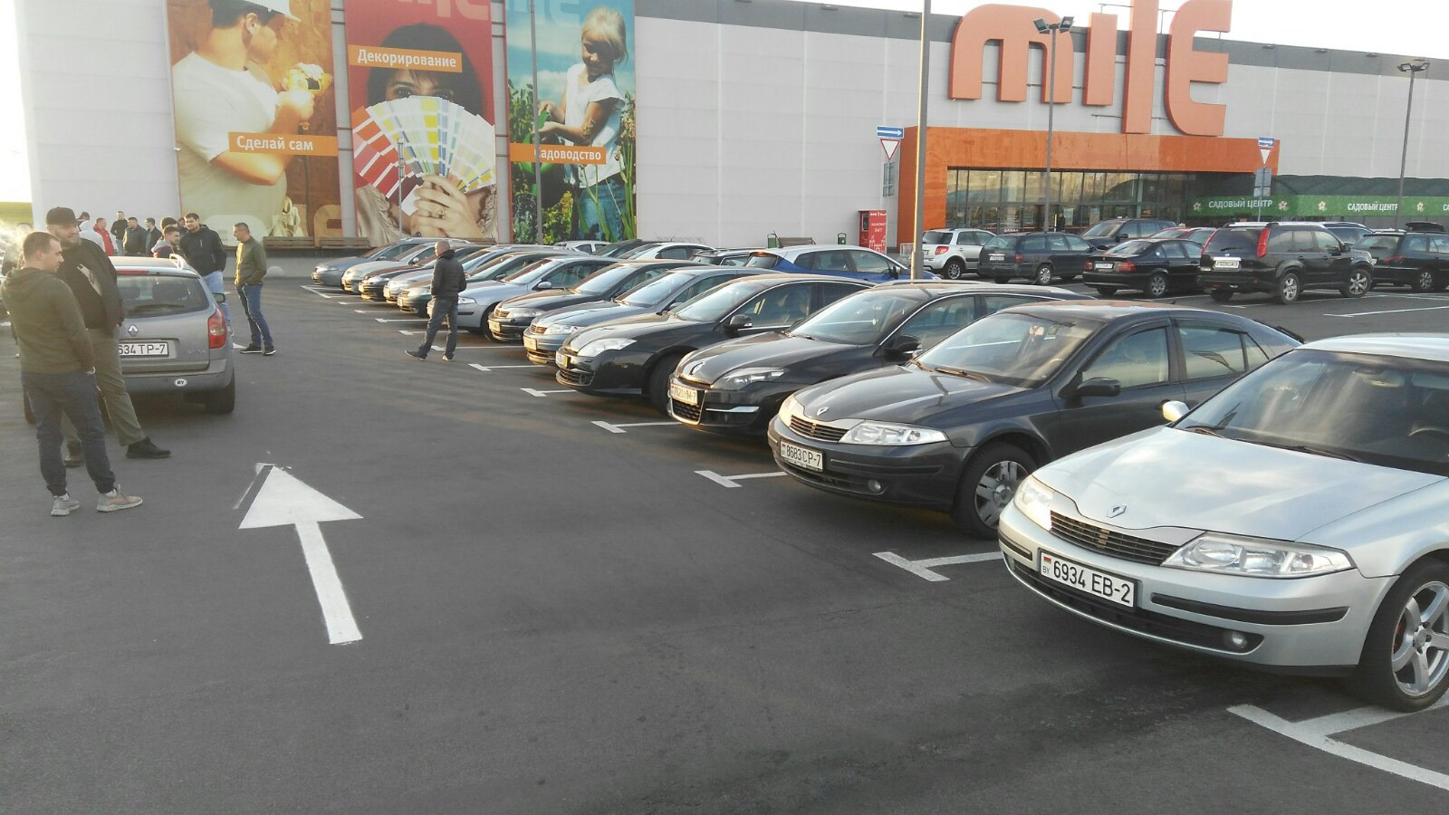 Лагуна коюка. Владелец лагуны. Владелец лагуны. Томск лагуна группа компаний сотрудники. Владелец лагуны.