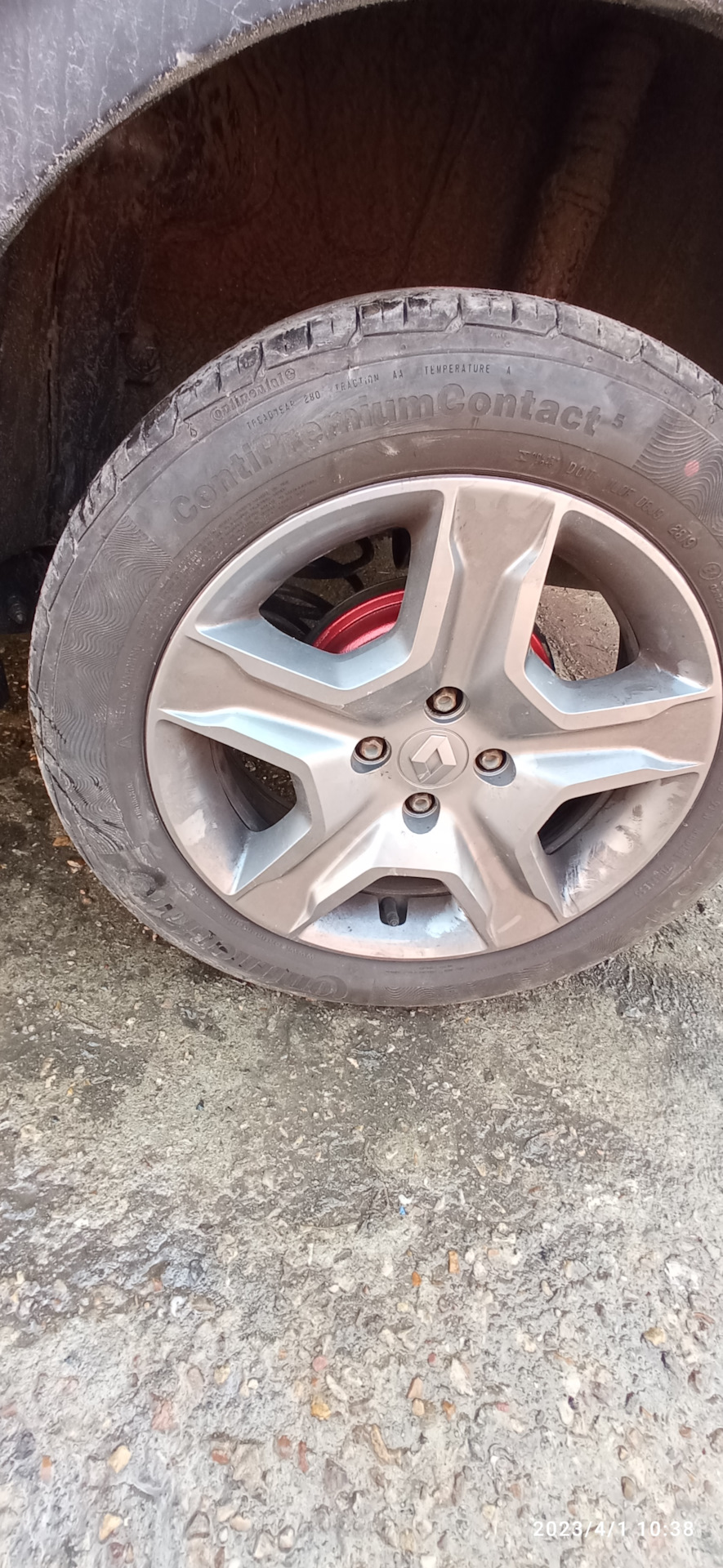 Накладки тормозных барабанов — Renault Logan Stepway, 1,6 л, 2019 года ...