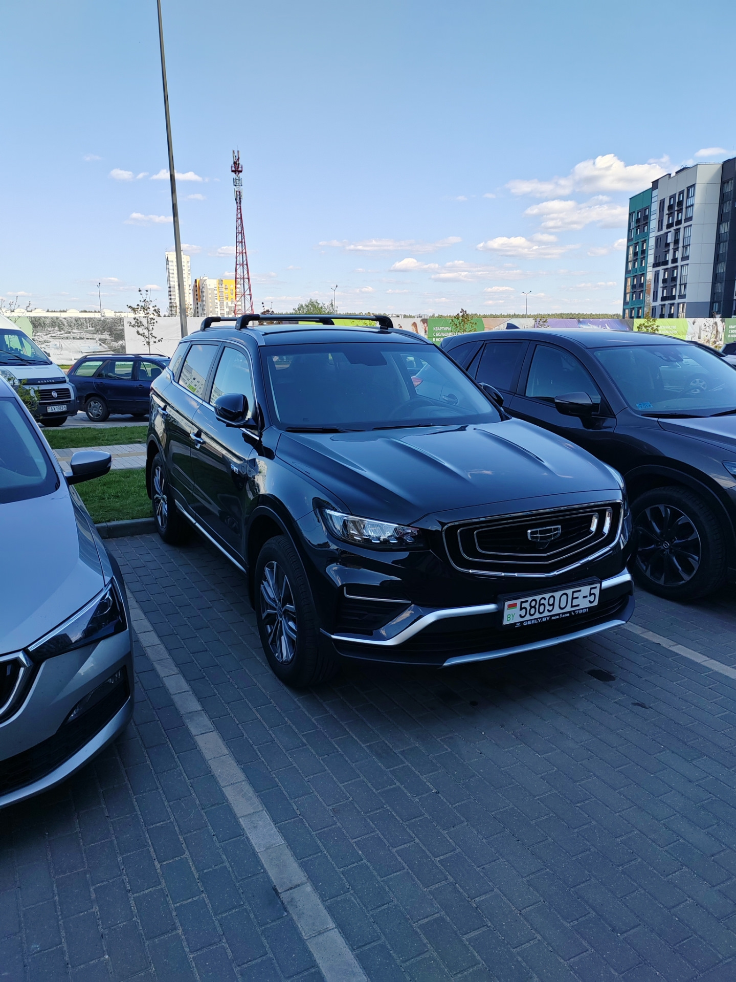 Поперечины Thule — Geely Atlas Pro, 1,5 л, 2023 года | аксессуары | DRIVE2