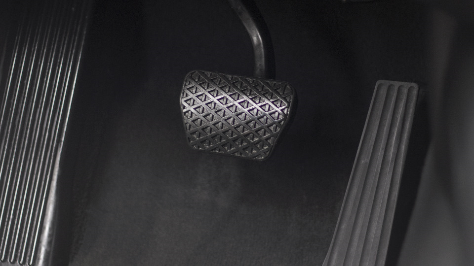 Универсальный очиститель интерьера VS полироль-очиститель пластика: в ...